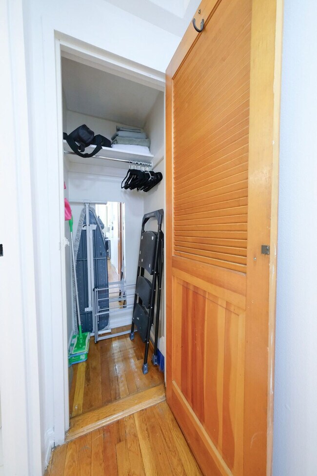 Building Photo - 28-30 West 86th Street-SI ID1031987P