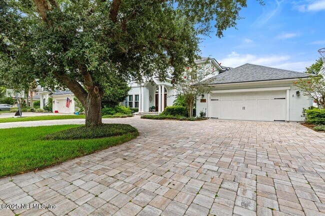 Building Photo - 1175 Eagle Point Dr