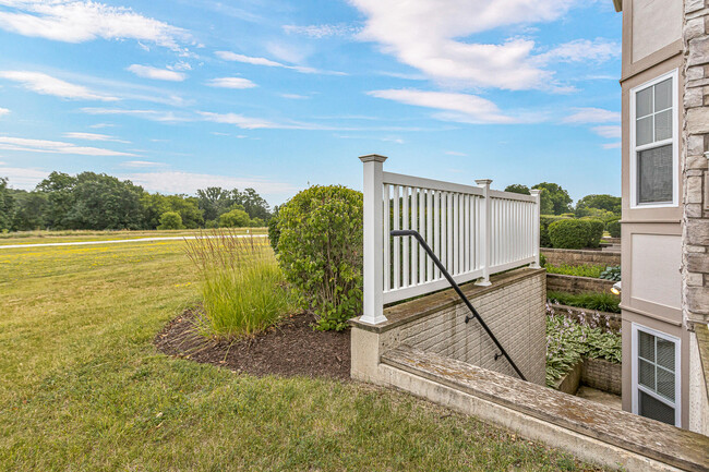 Building Photo - 4666 Sagewood Cir