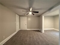 Building Photo - 6715 Theota Ave