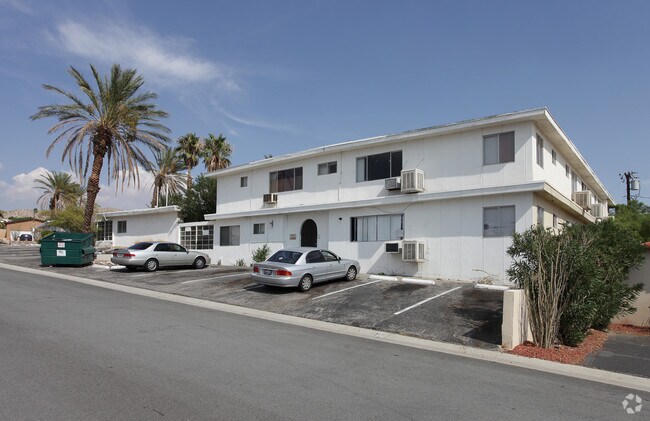 Primary Photo - Sun Villas