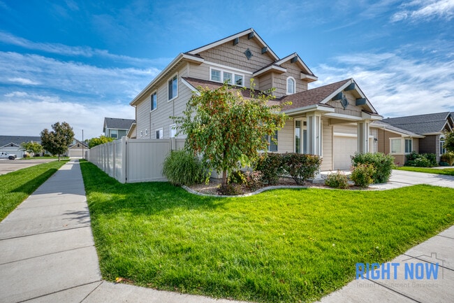 Building Photo - 4648 N Elisha Ave