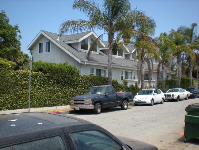 Building Photo - 1306 Electric Ave