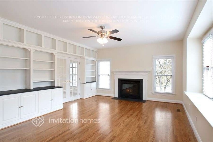 Building Photo - 5633 Legacy Cir