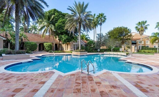 Building Photo - 4816 N State Road 7