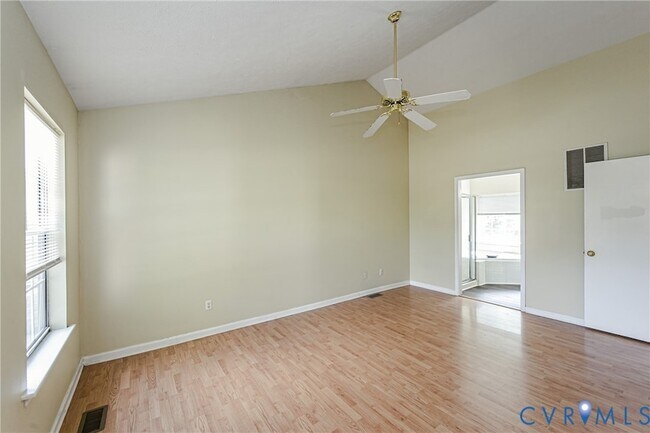 Building Photo - 811 Kiefer Field Ct