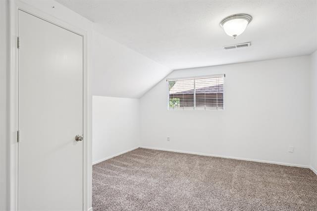 Building Photo - 4016 Willow Ridge Dr