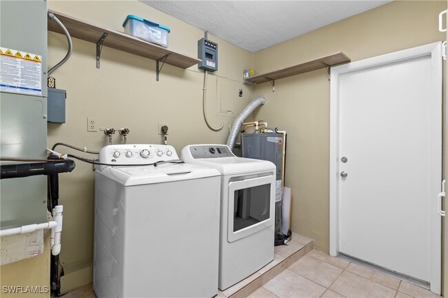 Building Photo - 2525 Dawn Cir