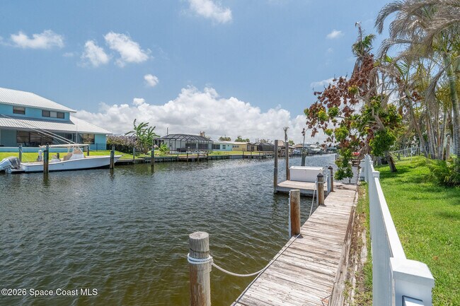 Building Photo - 458 Sandpiper Dr