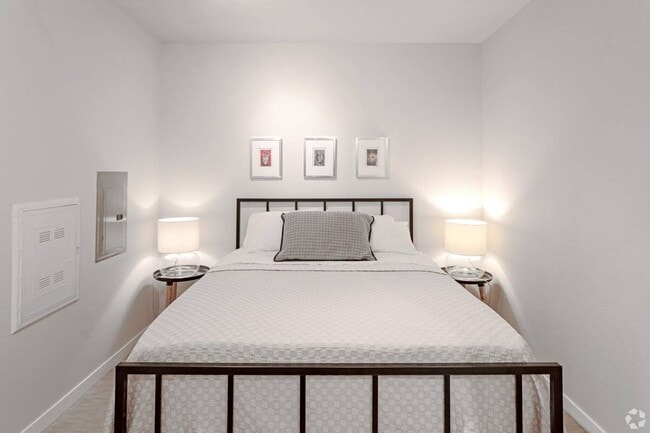 Interior Photo - 3828 Apartments