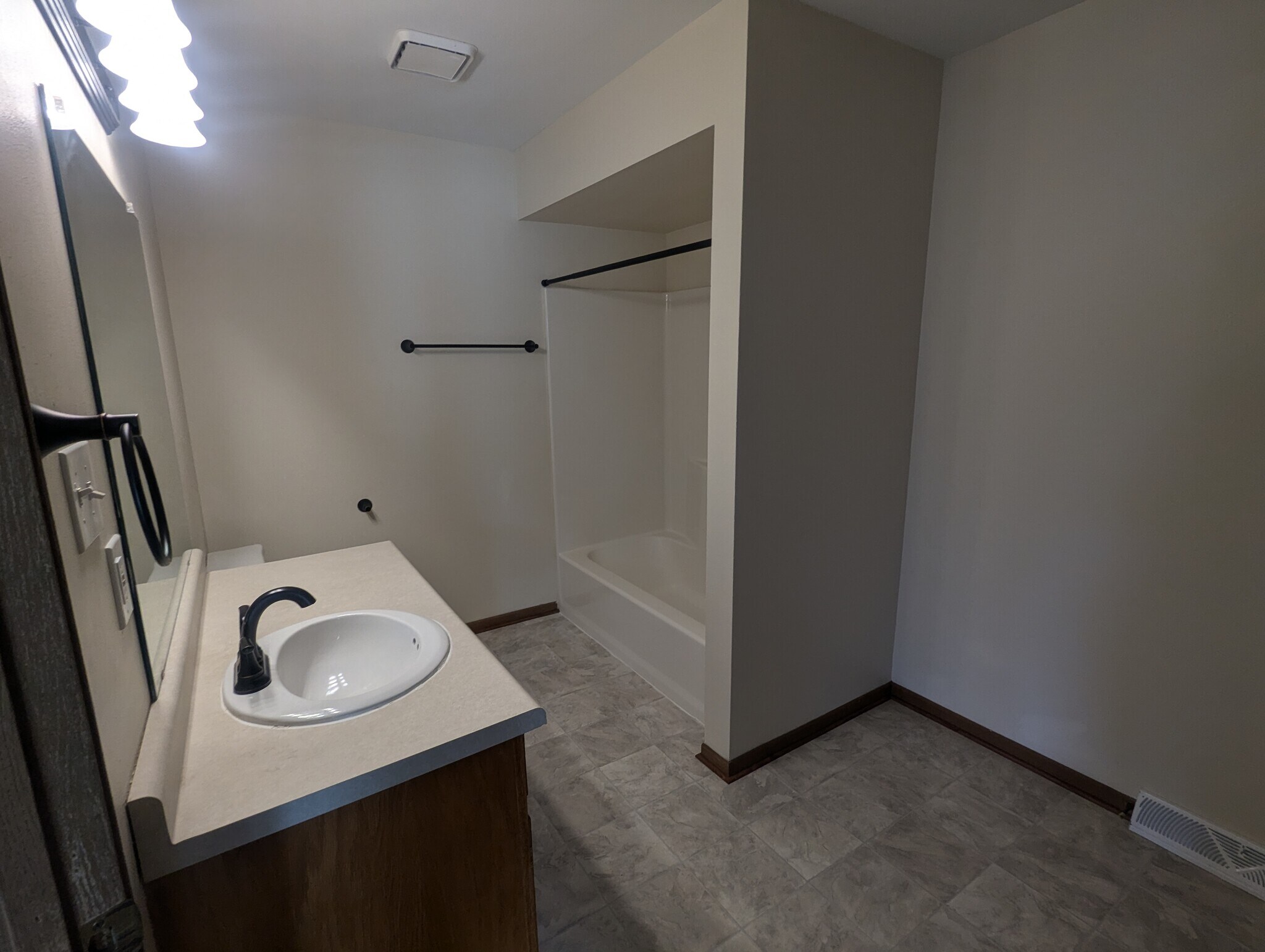 Building Photo - 3351 S 113th St