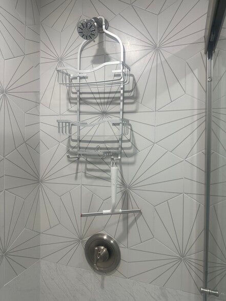 Building Photo - 8 Bunting Ln