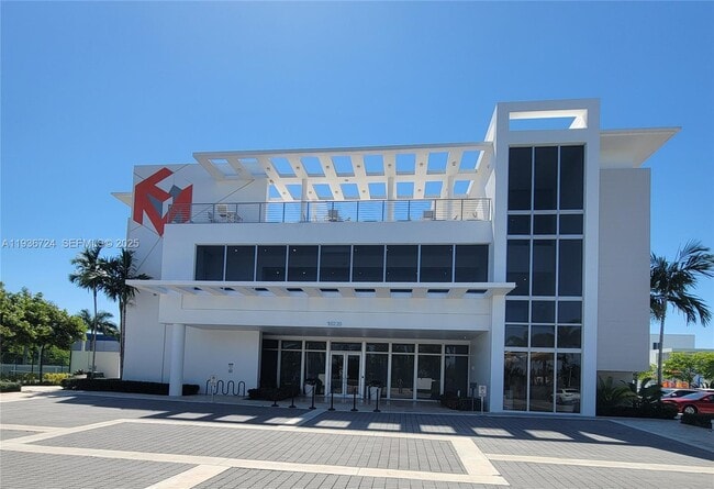 Building Photo - 6412 NW 105th Pl