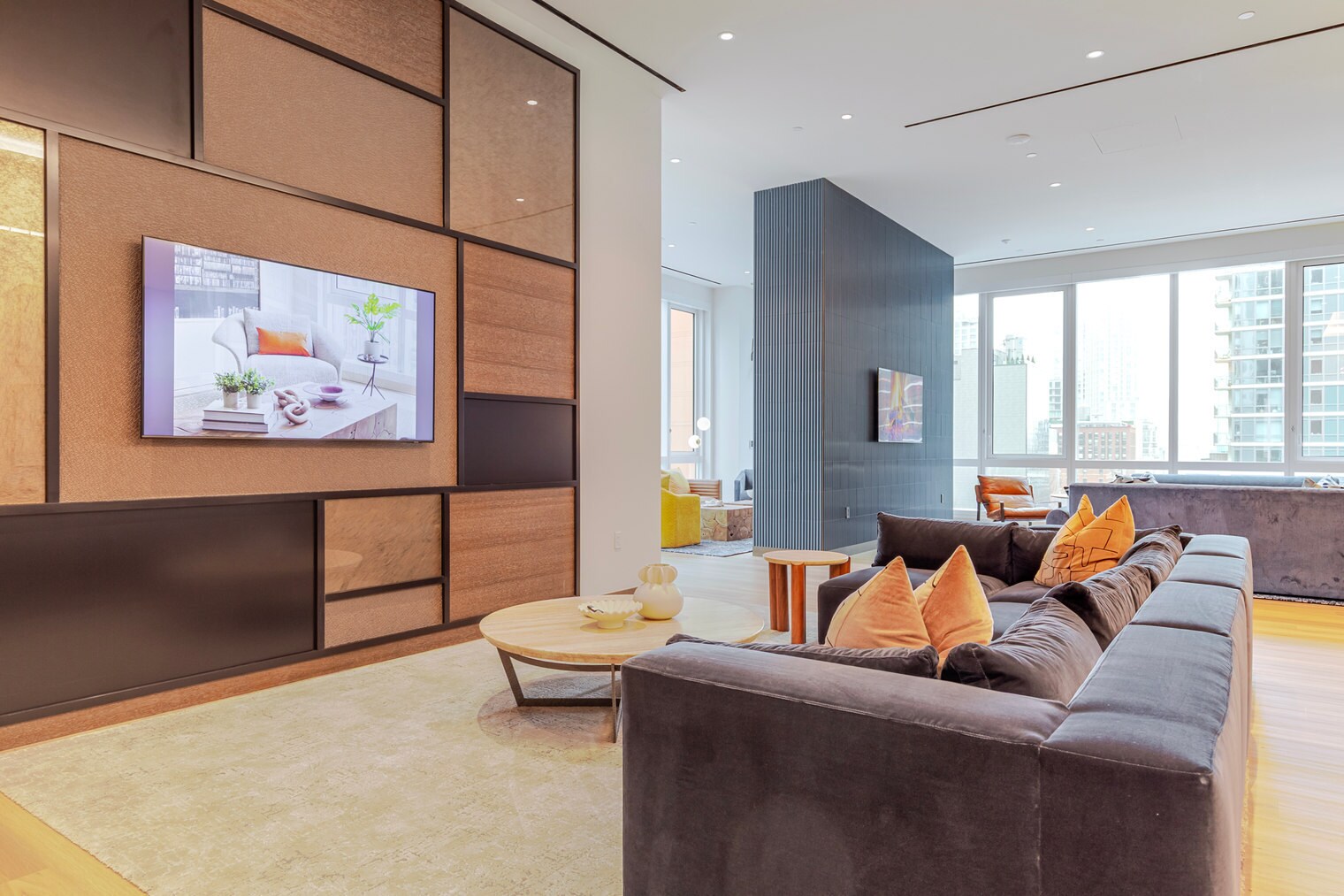 Building Photo - 27-01 Jackson Ave