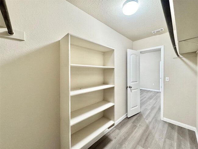 Building Photo - 1024 Britt Ln