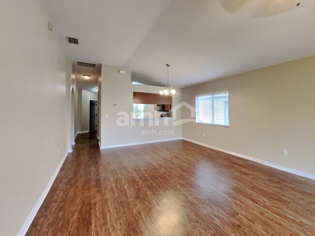 Building Photo - 4338 Country Hills Blvd