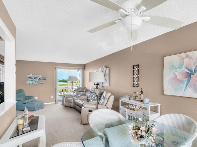 Building Photo - 656 Windrush Bay Dr