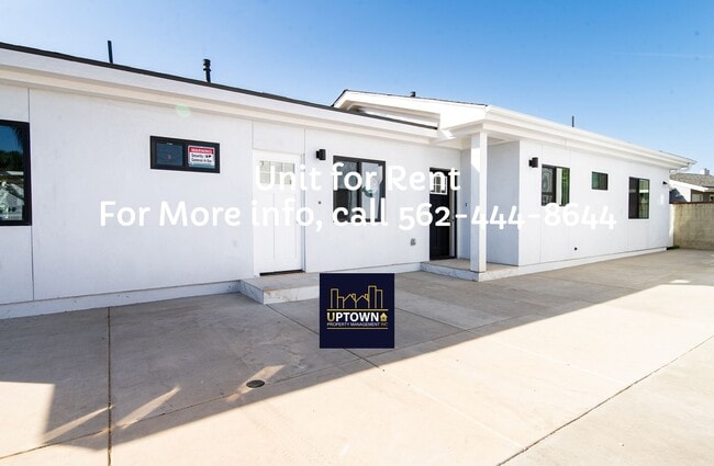 Building Photo - AVAILABLE 7/15/26 - House - 2 Bedrooms / 2 Baths - Bellflower