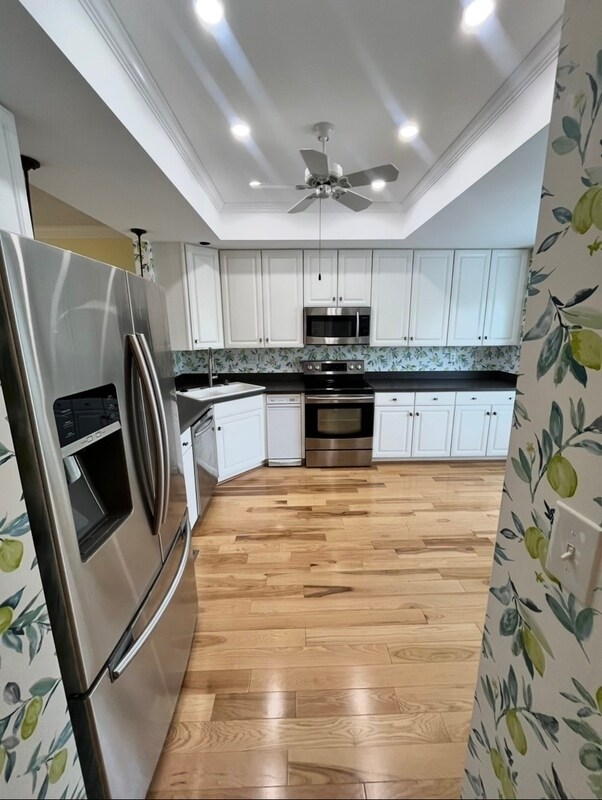 Building Photo - 367 Mainsail Dr