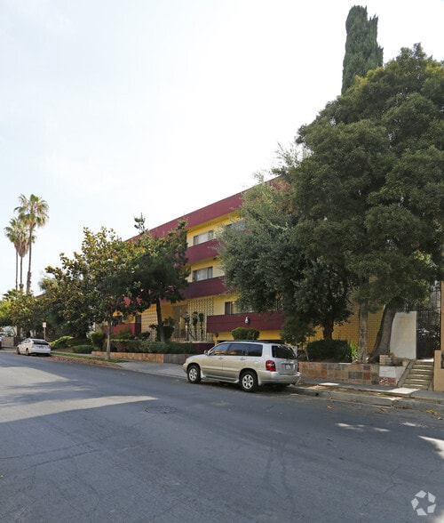 740 S St Andrews Place - 740 S. St. Andrews Place