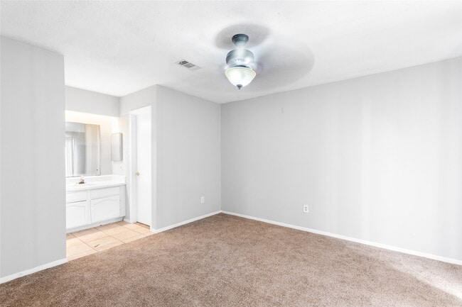 Building Photo - 2942 Heritage Colony Dr