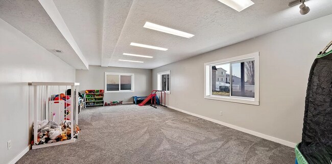 Building Photo - 1829 N 2600 W
