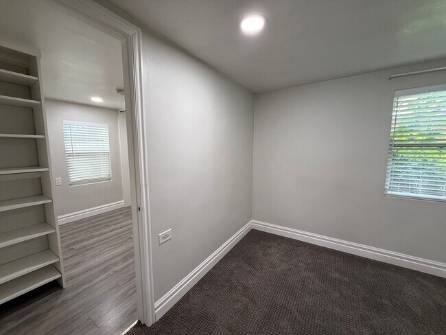 Building Photo - Coming Soon! Updated 2-Bedroom Home in Millcreek!