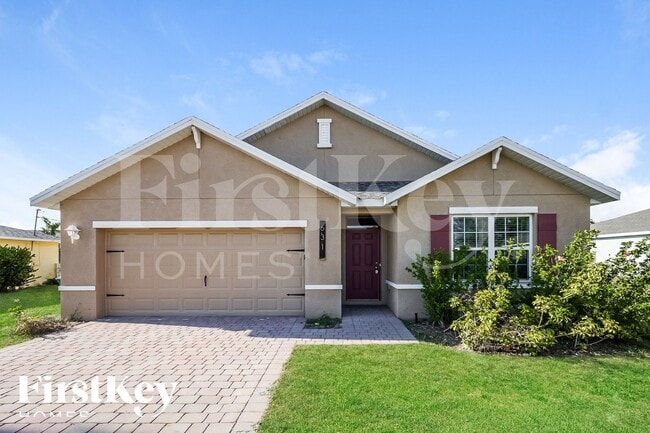 Building Photo - 631 SW 27th Terrace