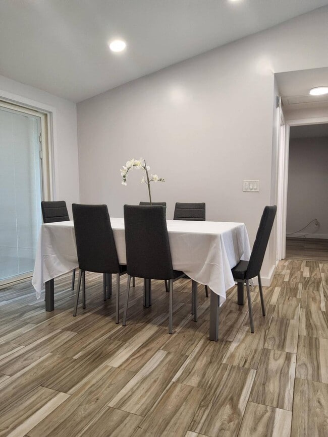 Building Photo - 13 Beth Mor Rd