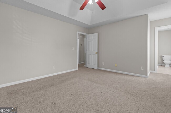 Building Photo - 2284 Oakland Spring Dr