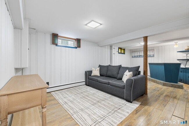 Building Photo - 103 Edgemere Ave