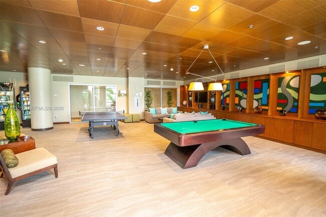 Building Photo - 2641 N Flamingo Rd