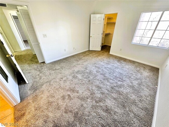 Building Photo - 830 Carnegie St