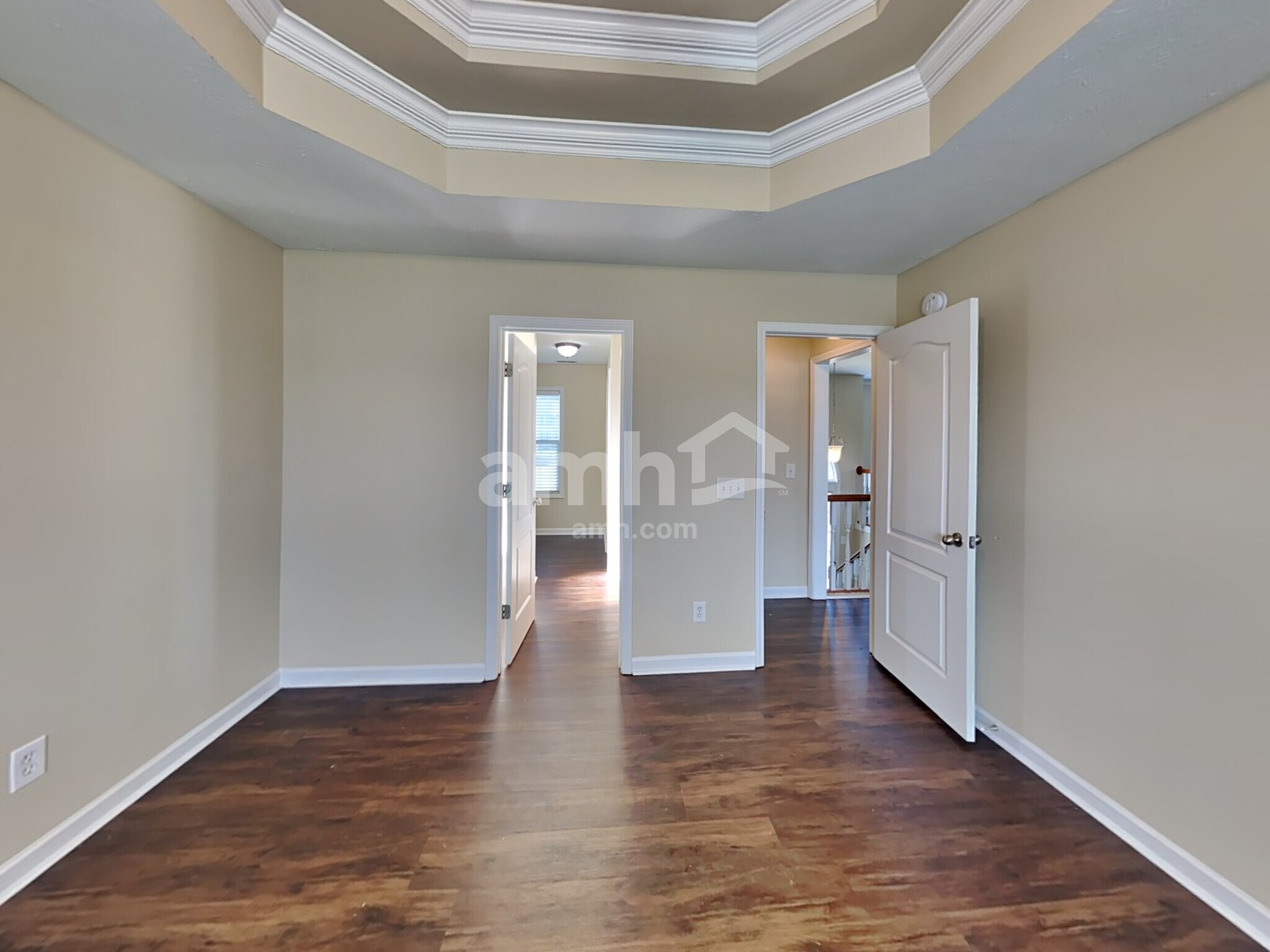 Building Photo - 733 Clear Cir