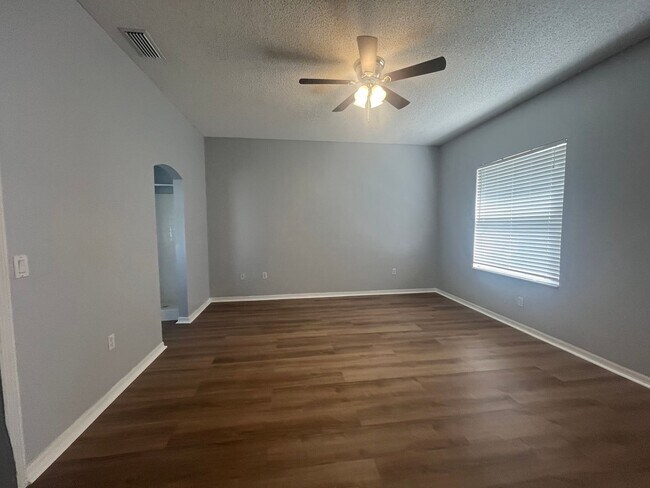 Building Photo - Nice Home in Seminole Woods!