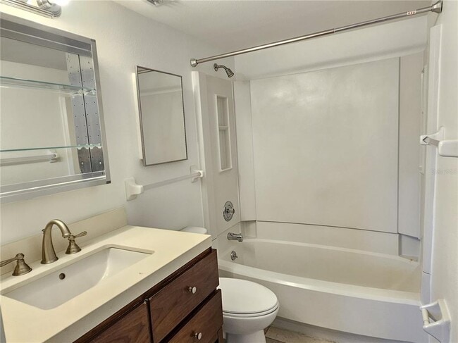 Building Photo - 499 Albee Farm Rd