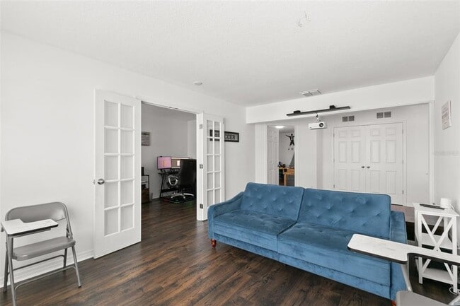 Building Photo - 16044 Sonoma Grv Cir