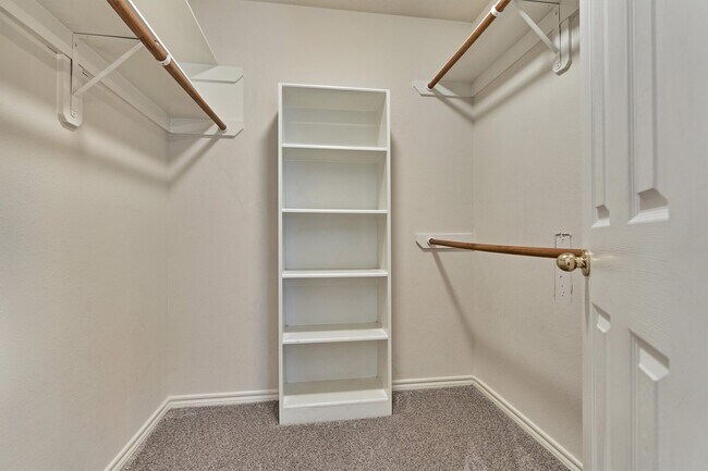 Building Photo - 6403 Sagewalk Ct