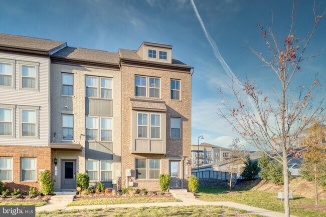 Building Photo - 101 Capital Ct