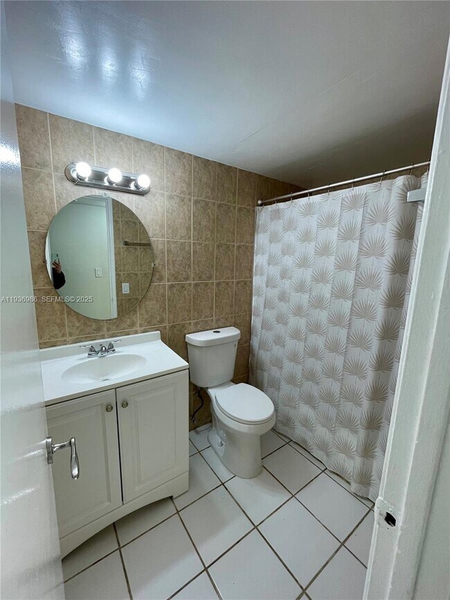 Building Photo - 245 NW 109th Ave