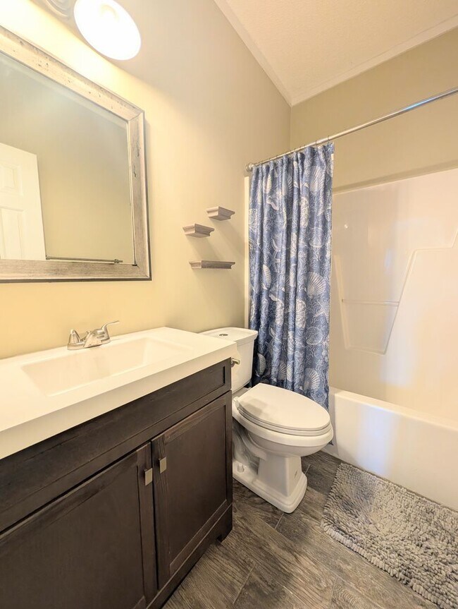 Building Photo - 3947 Gladiola Ct
