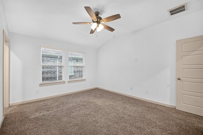 Building Photo - 711 Boer Plns Dr
