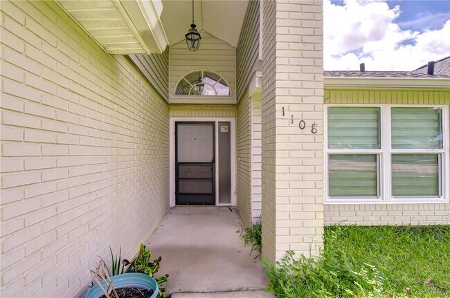 Building Photo - 1108 Dockside Dr