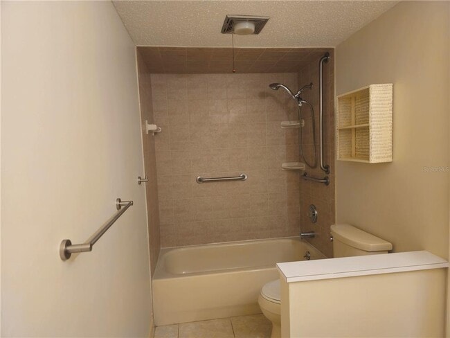 Building Photo - 1285 Mission Hills Blvd