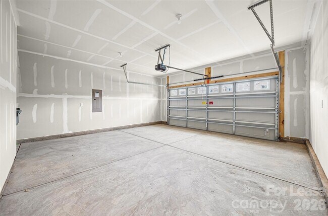 Building Photo - 1010 Two Brothers Ln