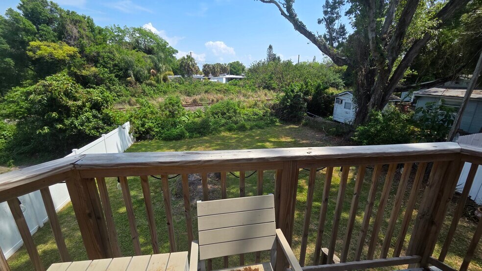 Deck overlooking yard and tracks - 1524 6th St NW
