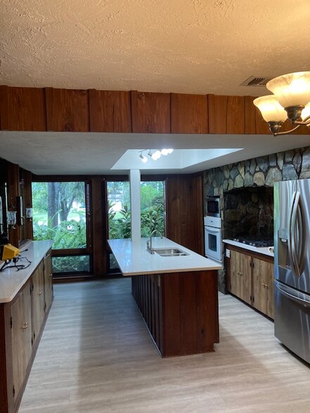 Building Photo - 1750 Braxton Bragg Ln