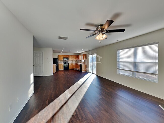 Building Photo - 1611 Rustic Arch Way
