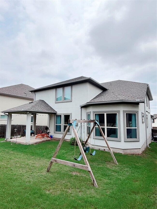 Building Photo - 5408 La Canada Wy