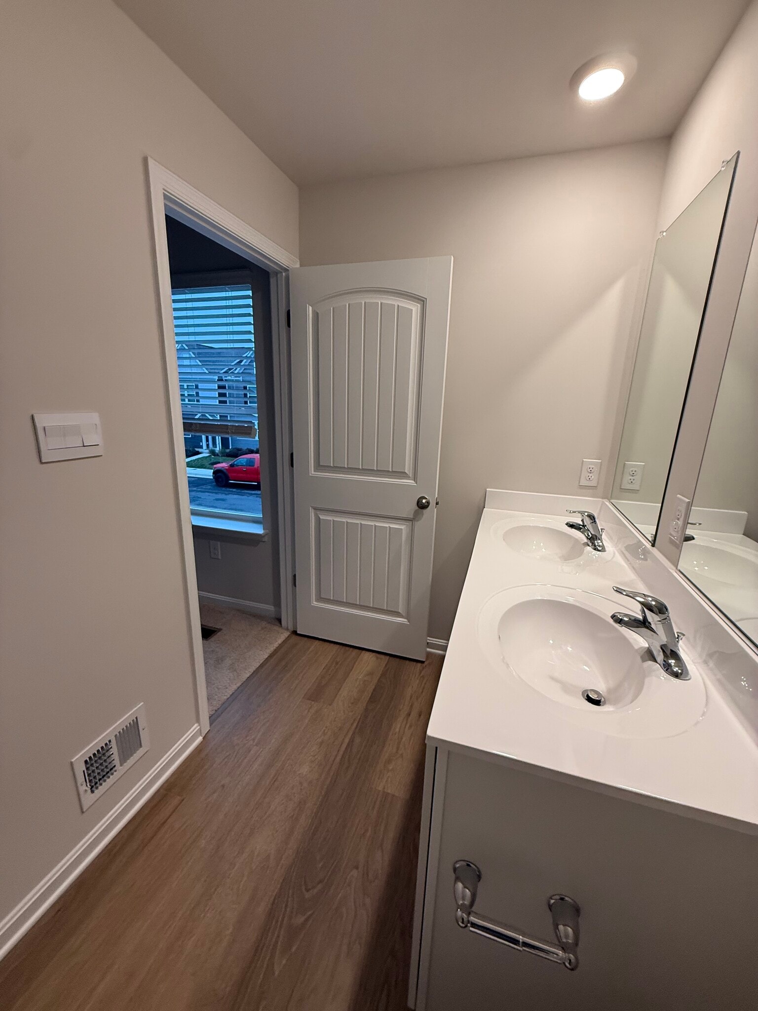 Building Photo - 10958 Farmerfield St